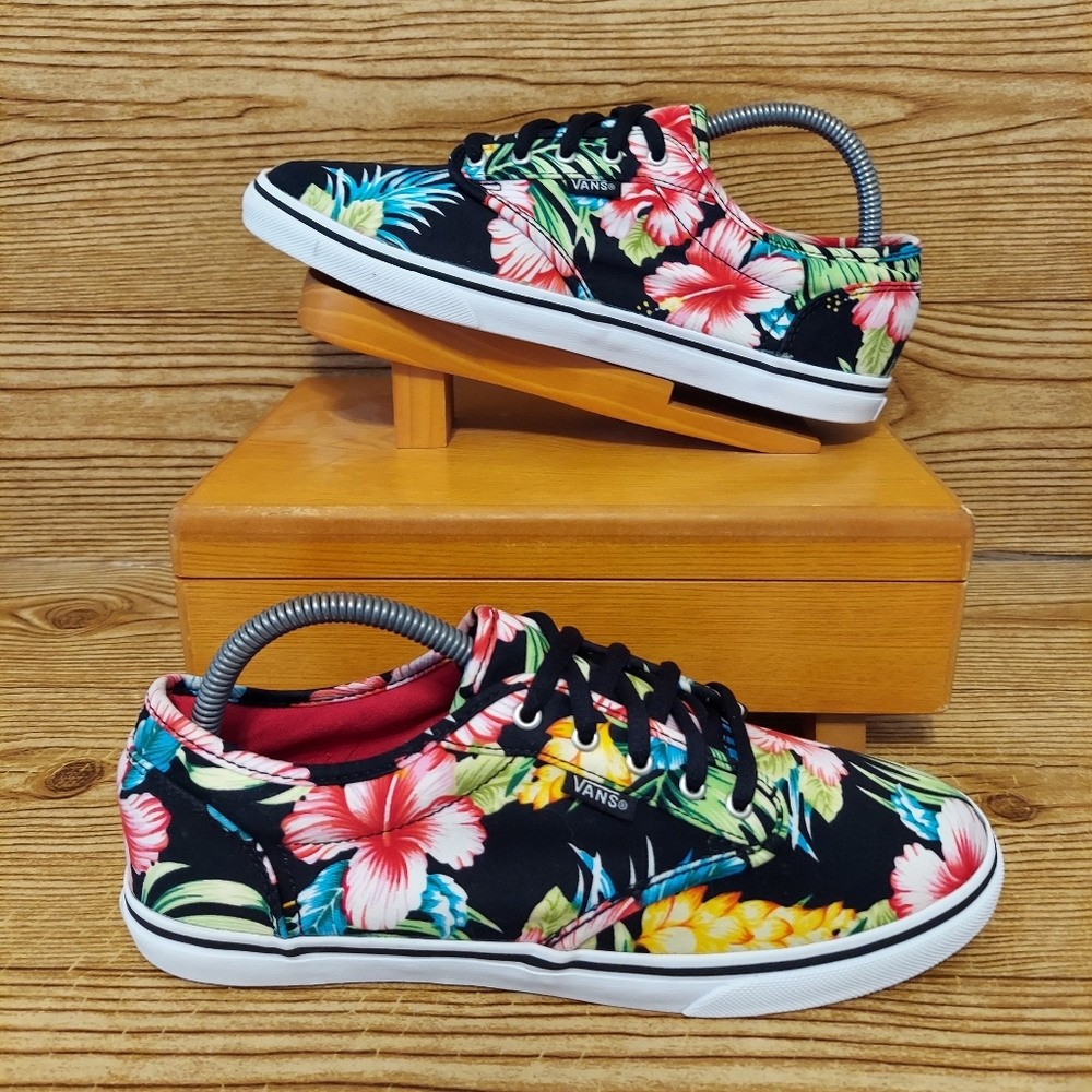Pre-owned Vans Authentic Lo Pro Floral Hawaiian print lace up great condition